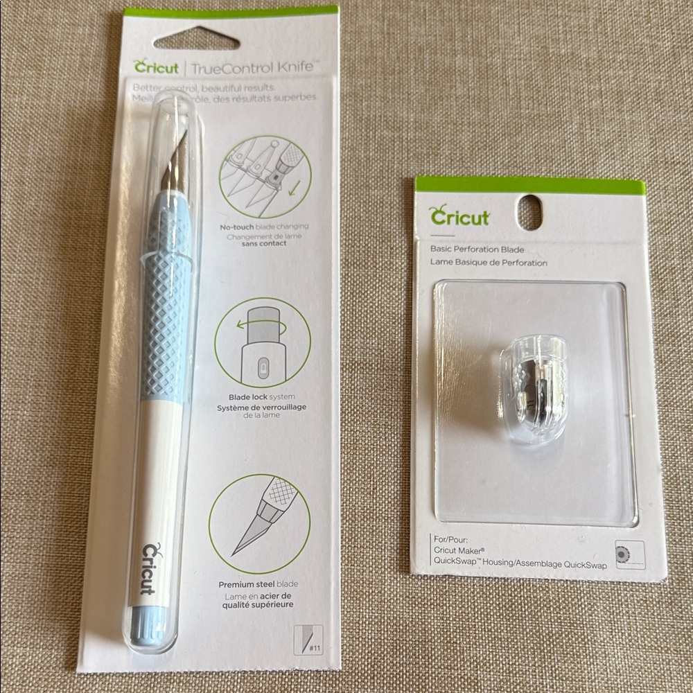 Cricut TrueControl Knife and Perforation Blade - Light Blue